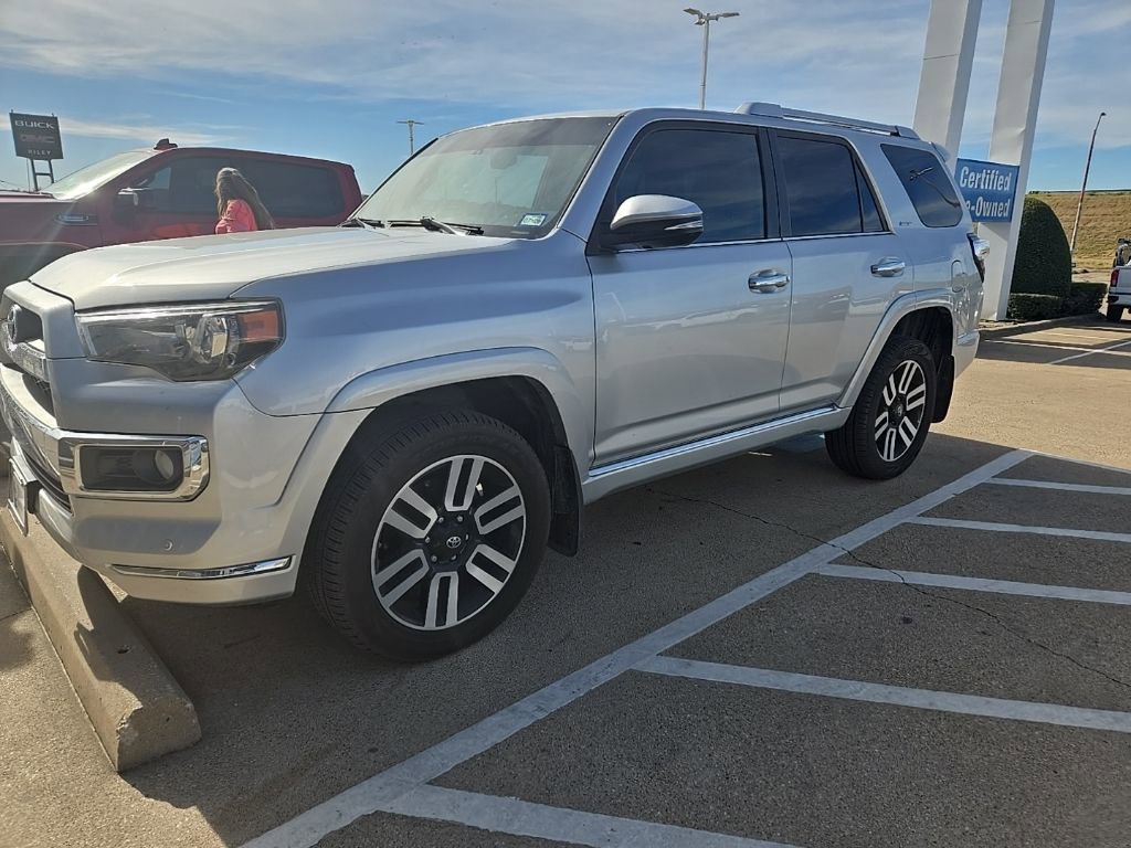 2015 Toyota 4Runner Limited's photo