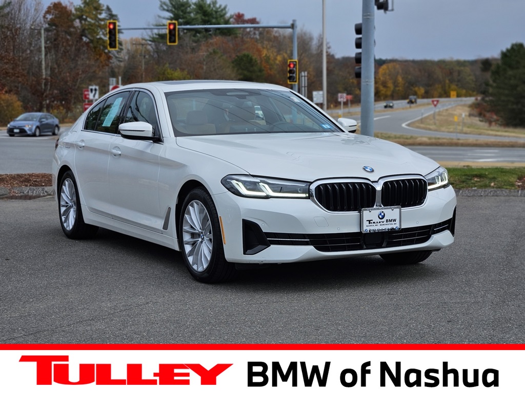 2022 BMW 5 Series 530i's photo