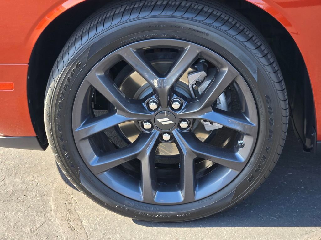 2022 Dodge Challenger SXT photo 9