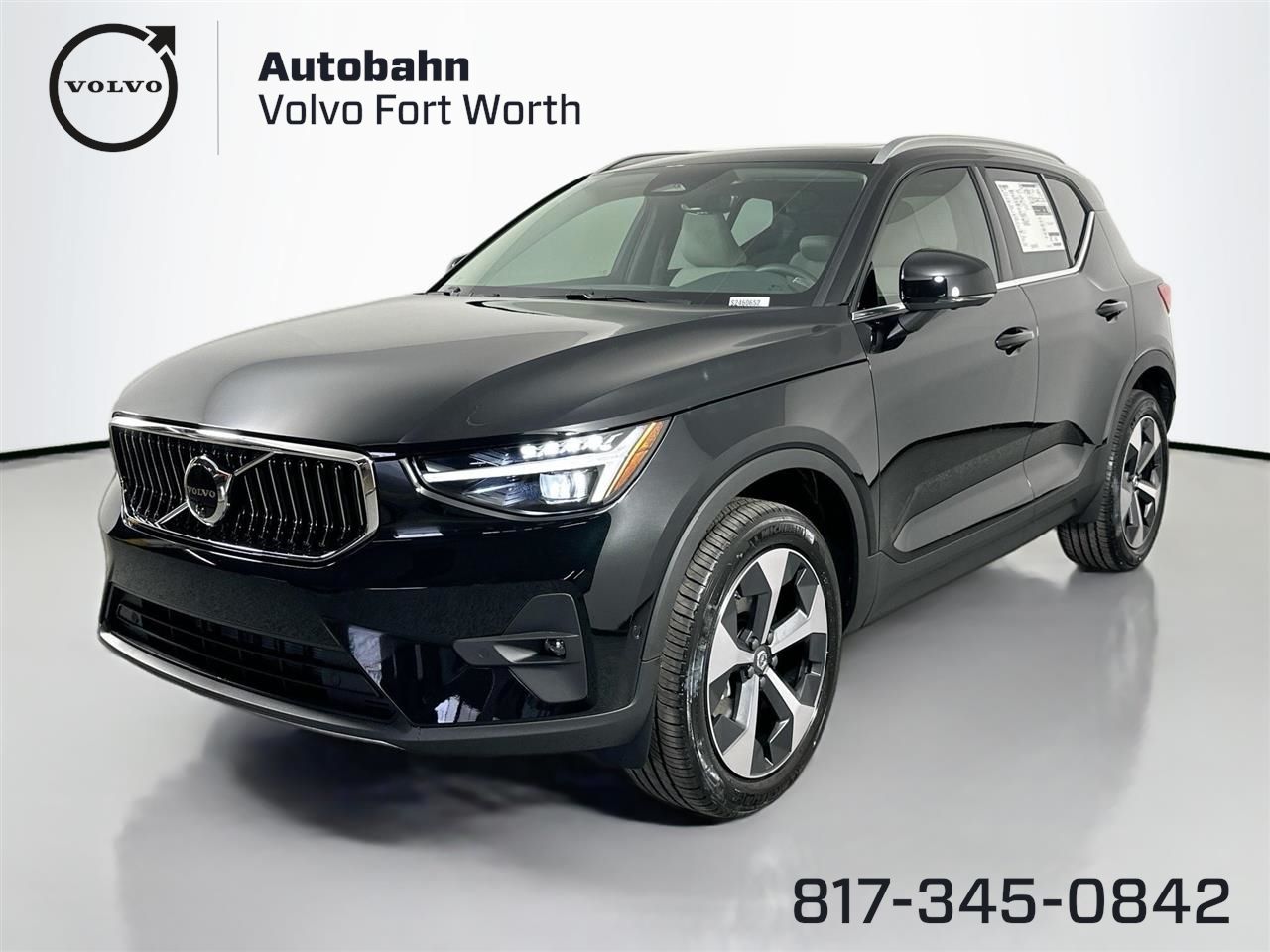 2025 Volvo XC40 Plus's photo