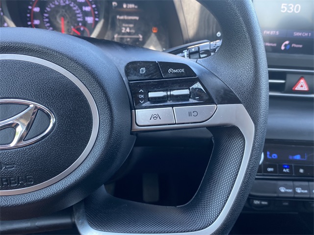 2022 Hyundai Elantra SEL photo 23