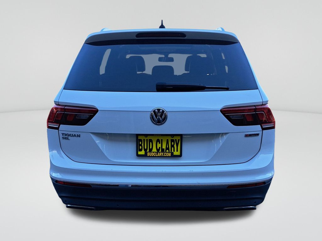 2019 Volkswagen Tiguan SEL photo 4