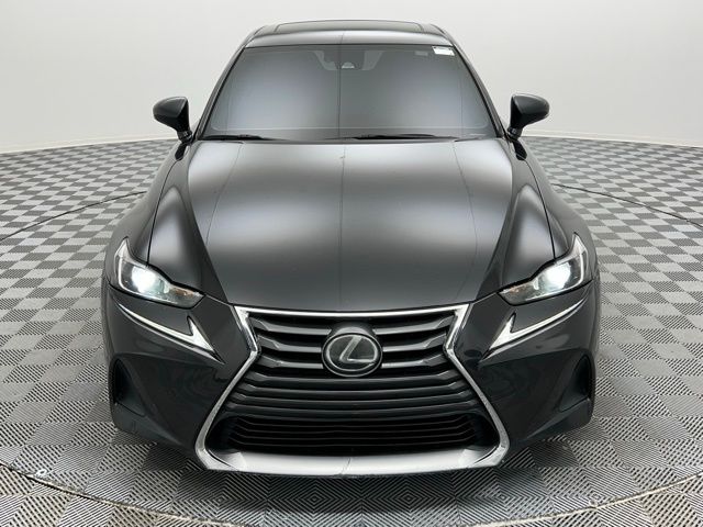 2018 Lexus IS 300 photo 2