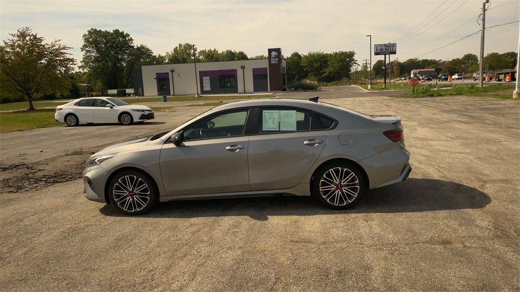 2022 Kia Forte GT photo 5