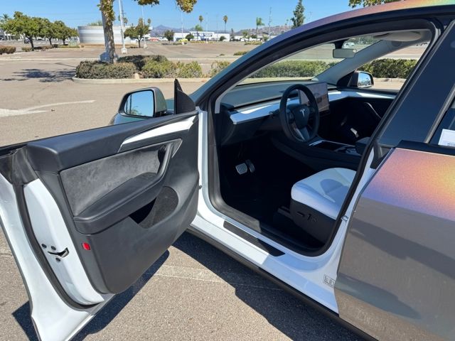 2023 Tesla Model Y Performance photo 24