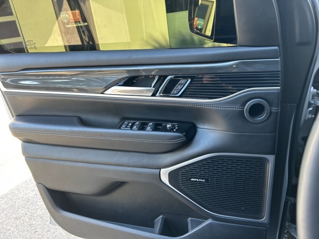 2022 Jeep Wagoneer Series I photo 3