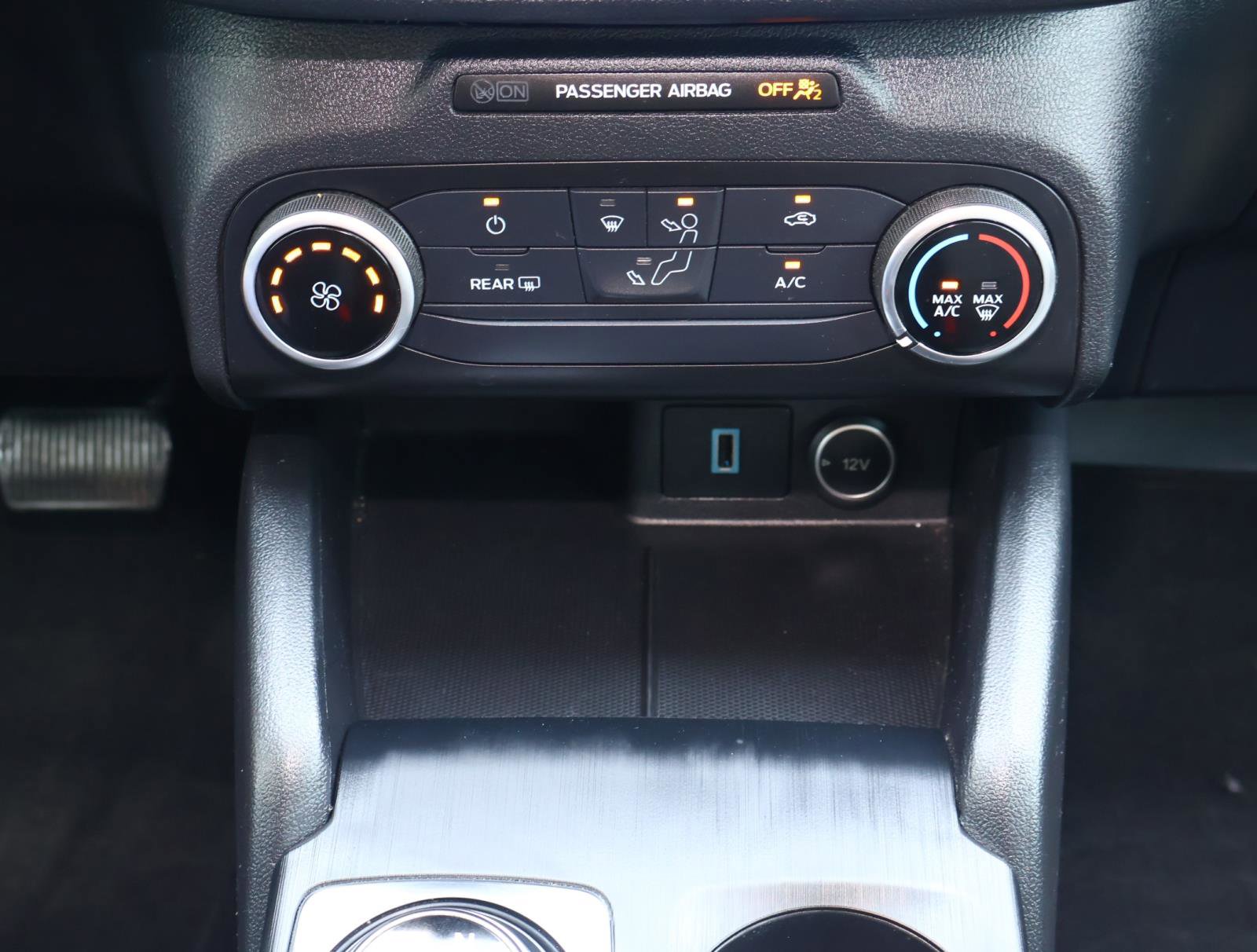 2020 Ford Escape S photo 24
