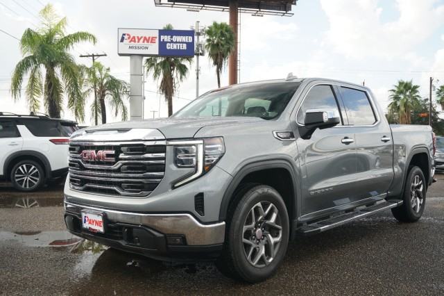 2023 GMC Sierra 1500 SLT's photo