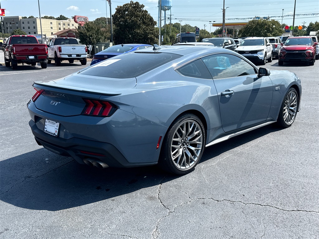 2024 Ford Mustang GT Premium photo 3