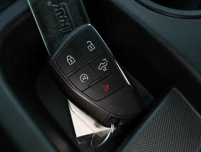 2025 Chevrolet Silverado 1500 LT photo 21