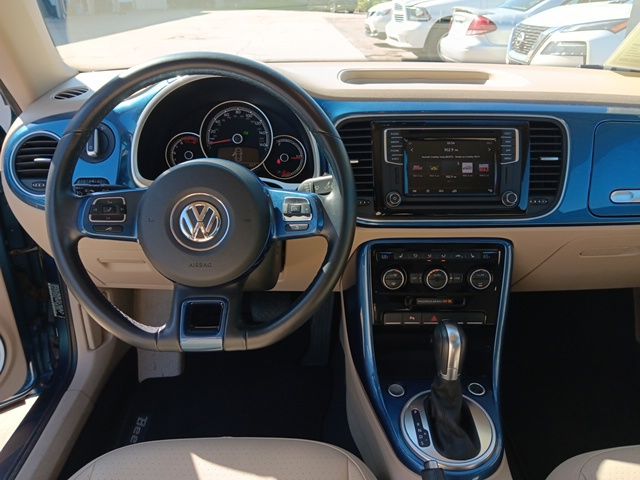 2019 Volkswagen Beetle SE photo 20