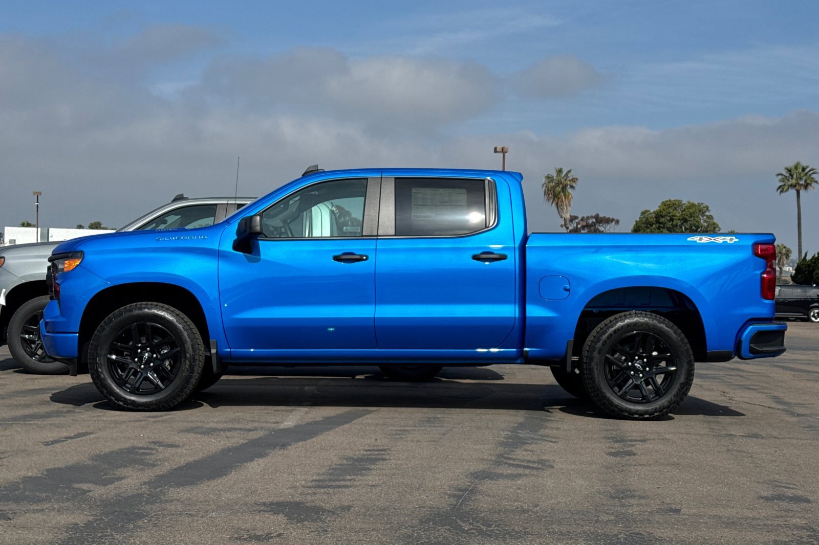 2025 Chevrolet Silverado Custom photo 7