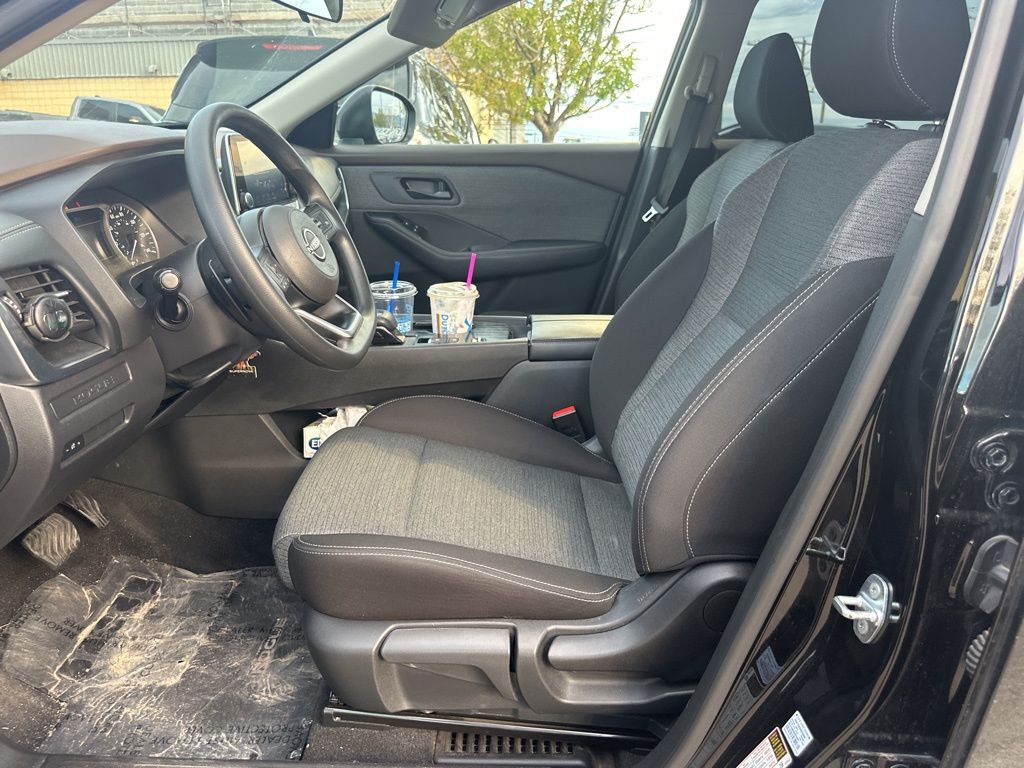 2022 Nissan Rogue S photo 15