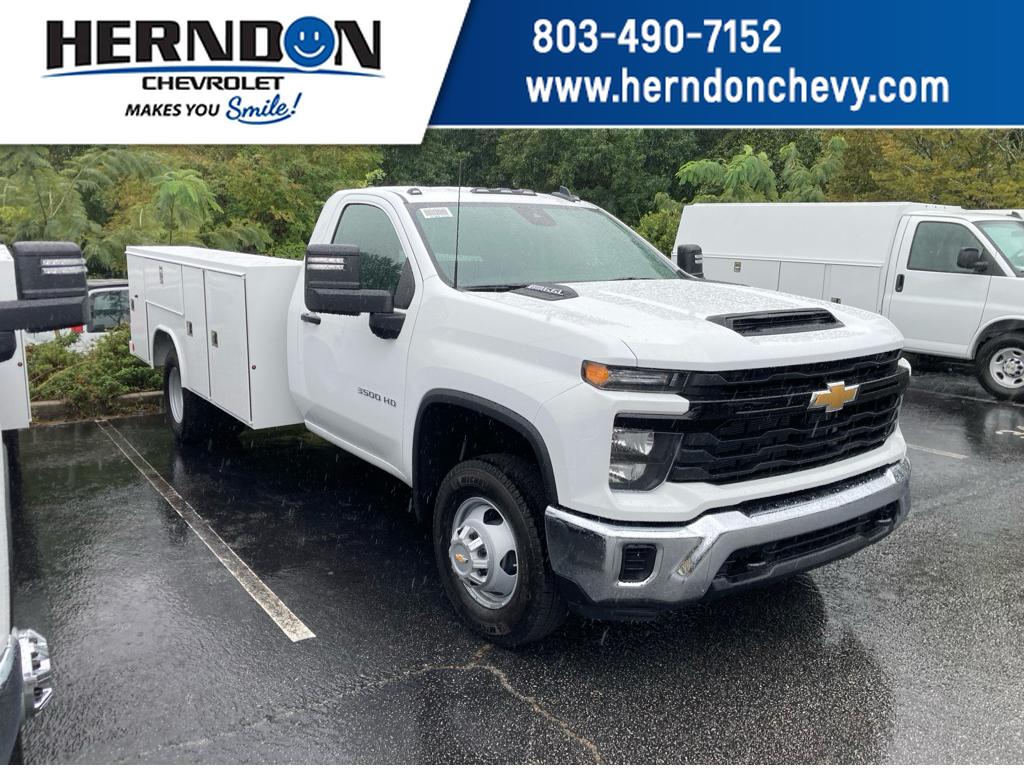 2025 Chevrolet Silverado 3500HD Work Truck's photo