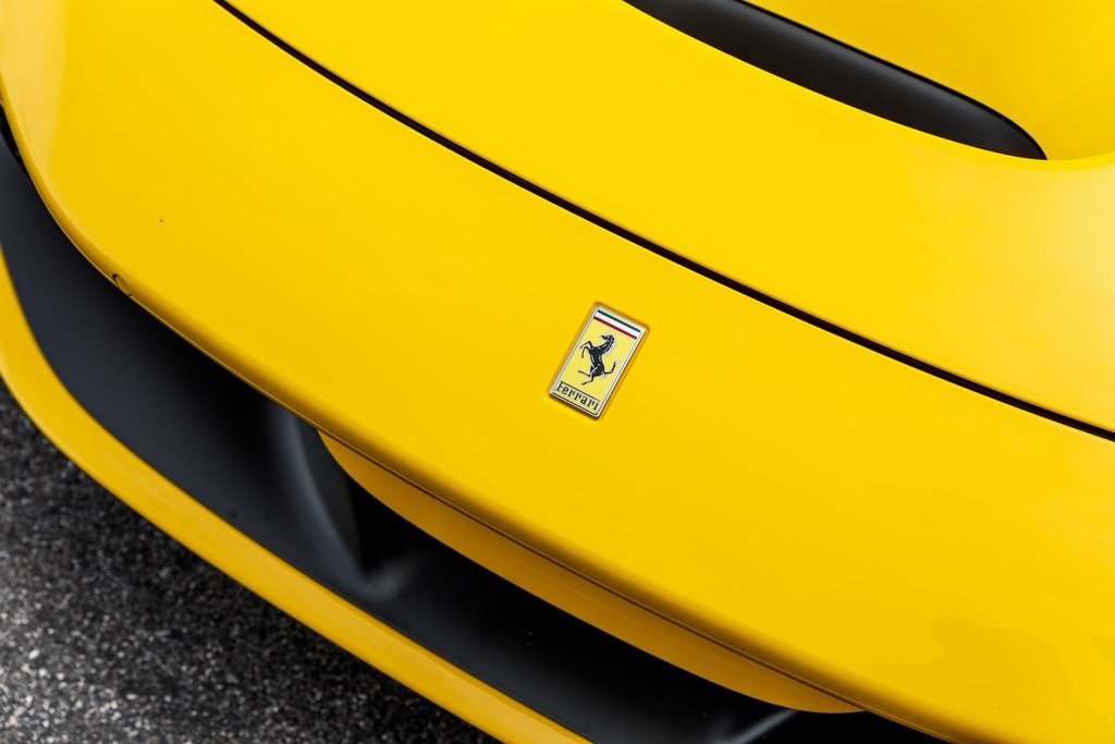 2022 Ferrari F8 Spider photo 9
