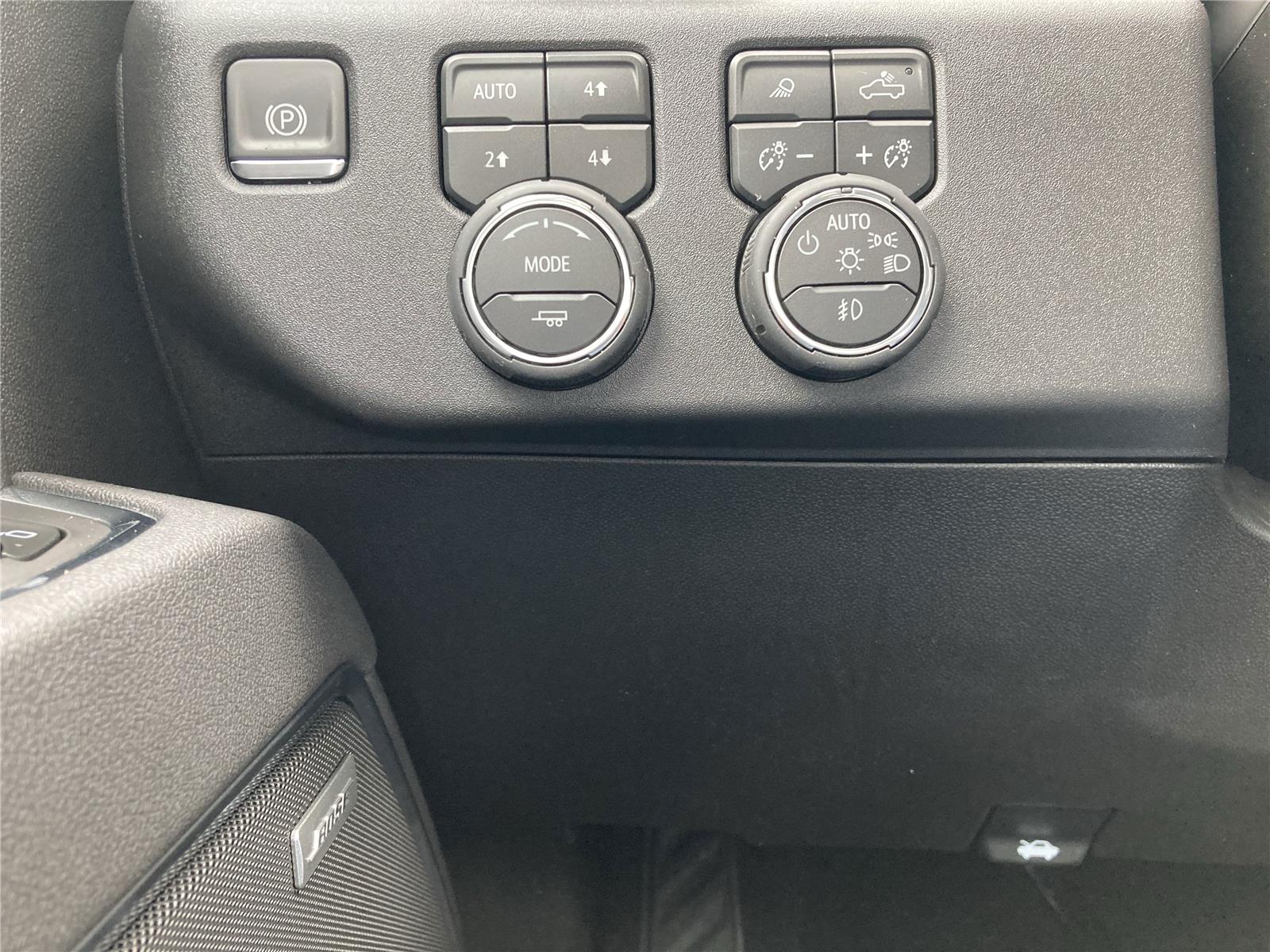 2026 Chevrolet Silverado 1500 LTZ photo 26