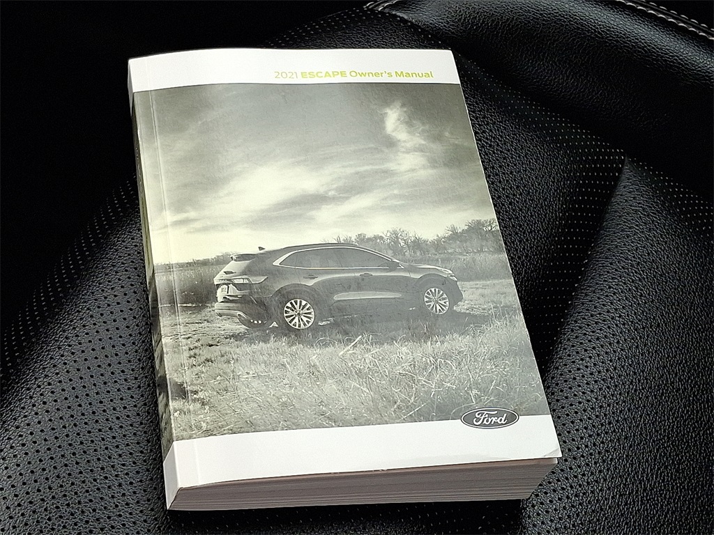 2021 Ford Escape SEL photo 26