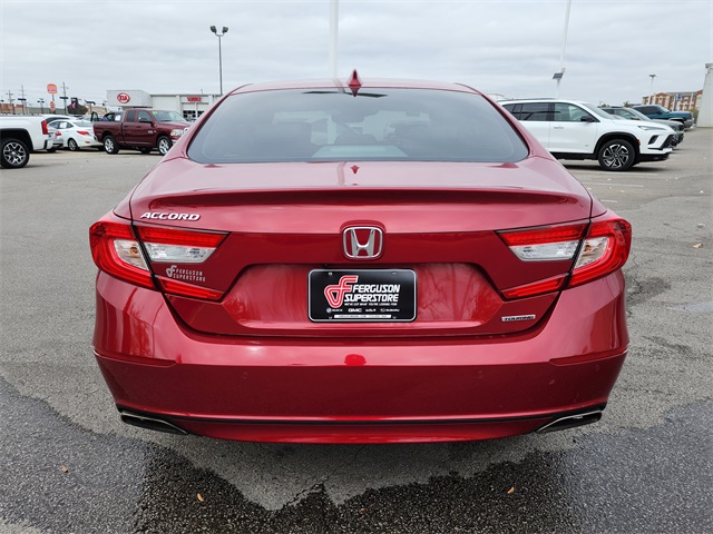 2018 Honda Accord Touring photo 3