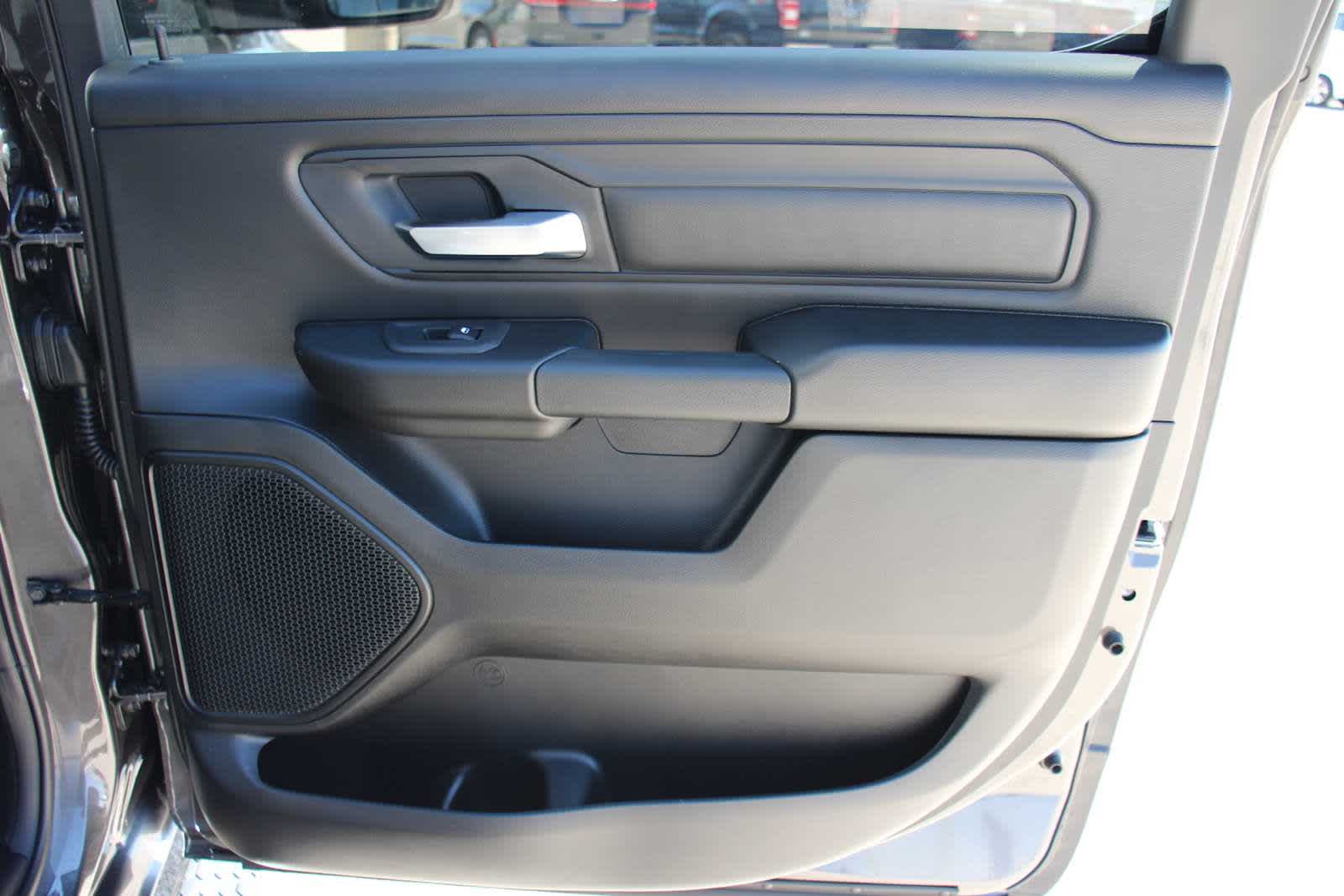 2025 Ram 1500 Tradesman photo 39