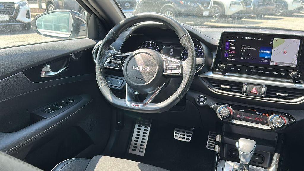 2023 Kia Forte GT-Line photo 23