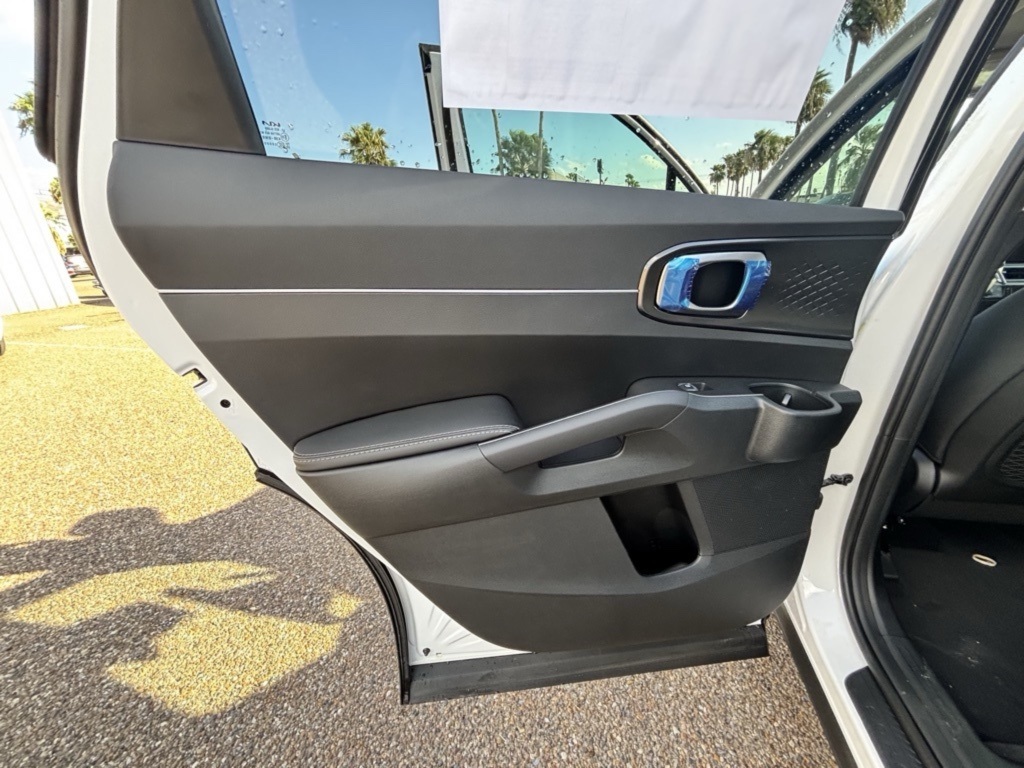 2026 Kia Sorento LX photo 16