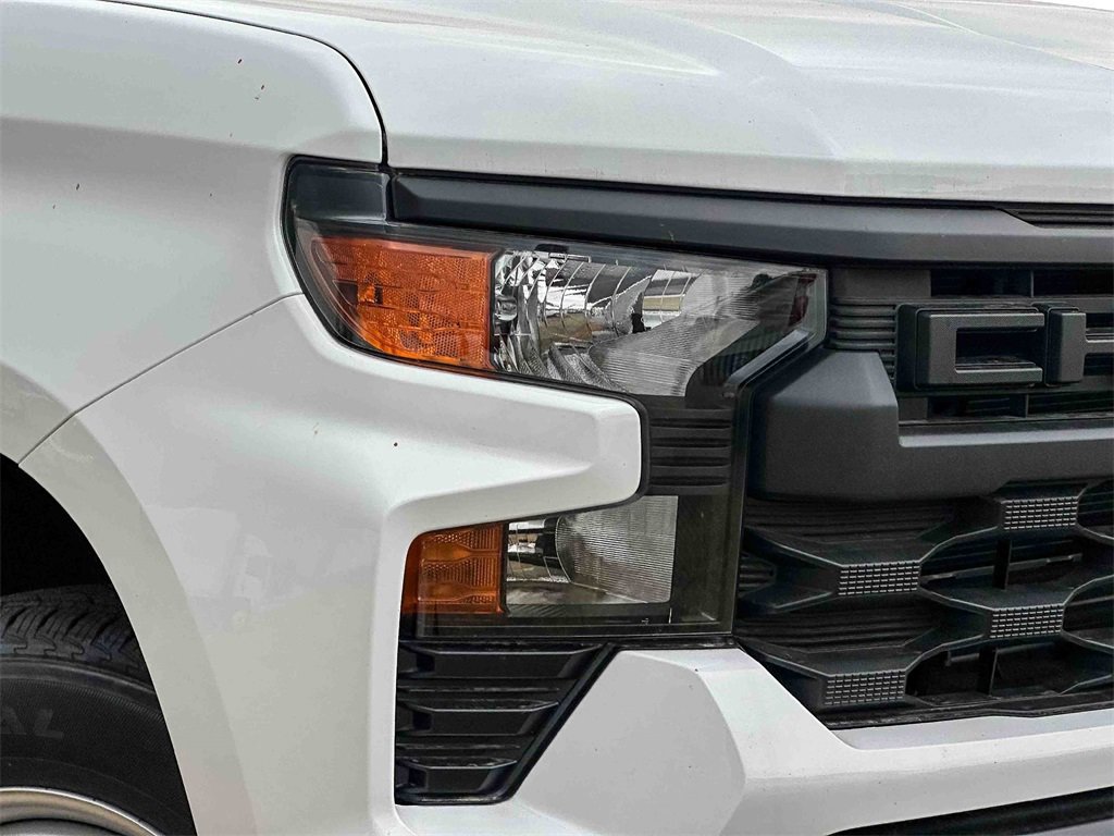 2026 Chevrolet Silverado 1500 photo 3