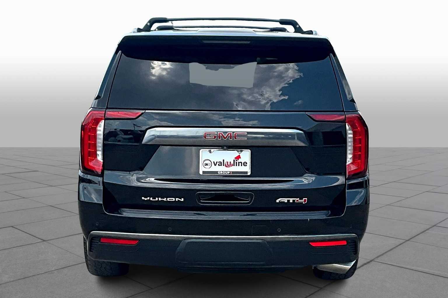2021 Gmc Yukon XL AT4 photo 4