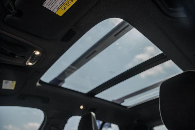 2019 Volvo XC40 R-Design photo 26