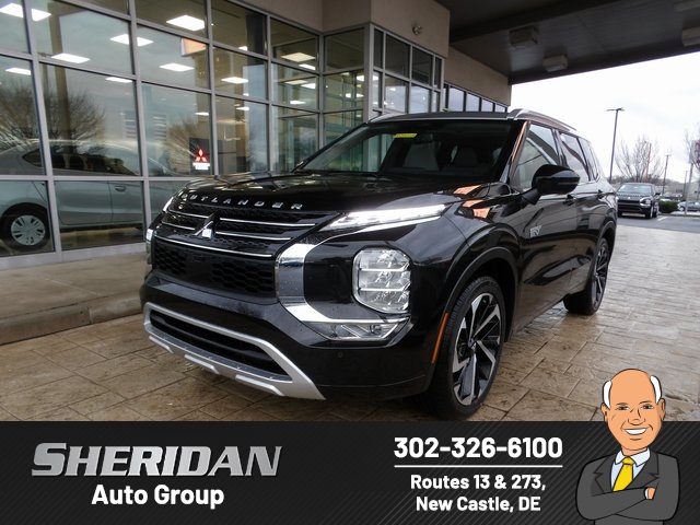 2025 Mitsubishi Outlander Plug-in Hybrid Platinum Edition's photo