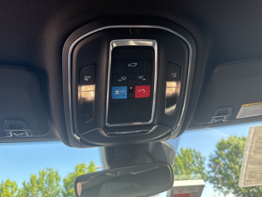 2024 Jeep Grand Cherokee Altitude photo 41