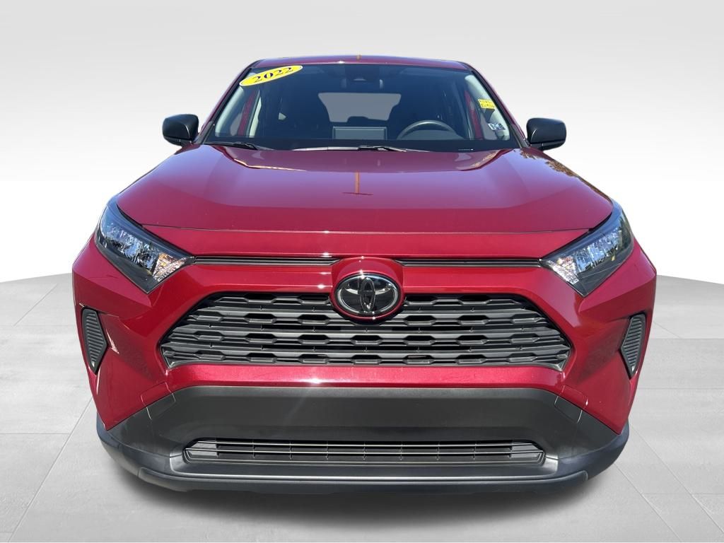 2022 Toyota RAV4 LE photo 8