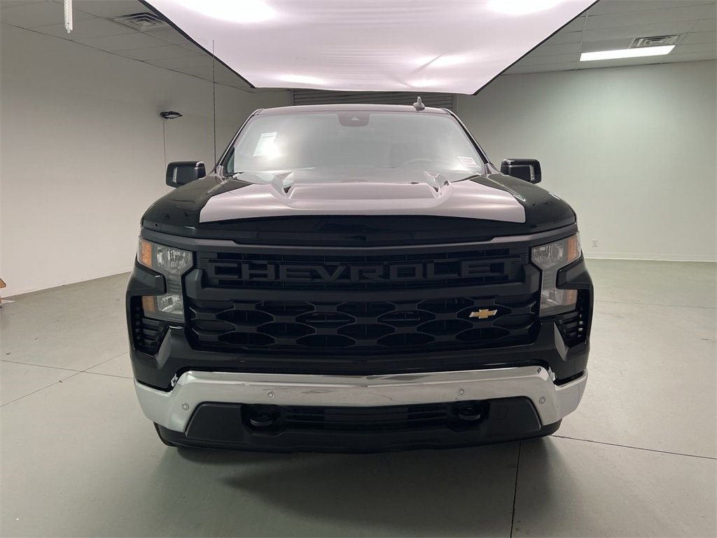 2025 Chevrolet Silverado 1500 photo 3