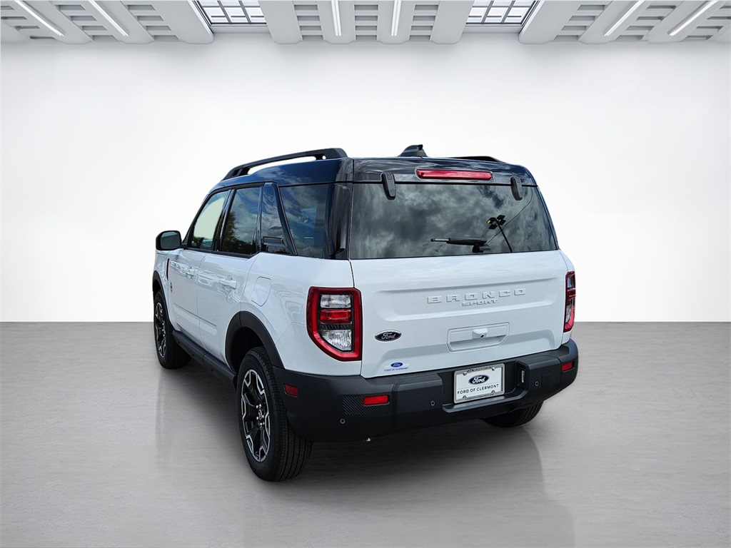 2025 Ford Bronco Sport Outer Banks photo 4