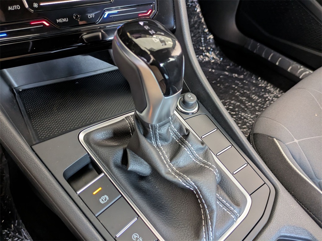2025 Volkswagen Jetta 1.5T Sport photo 12