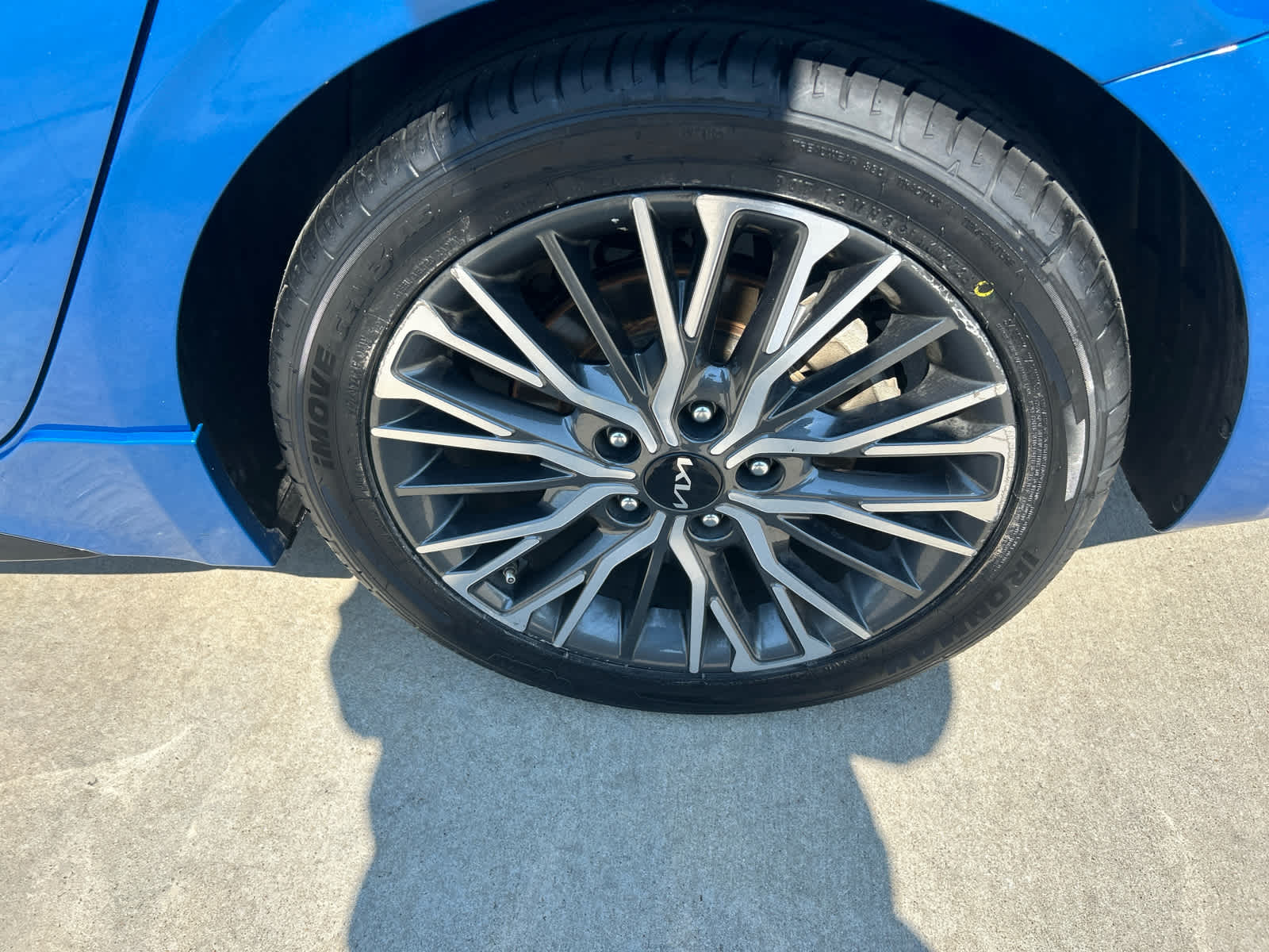 2023 Kia Forte GT-Line photo 7