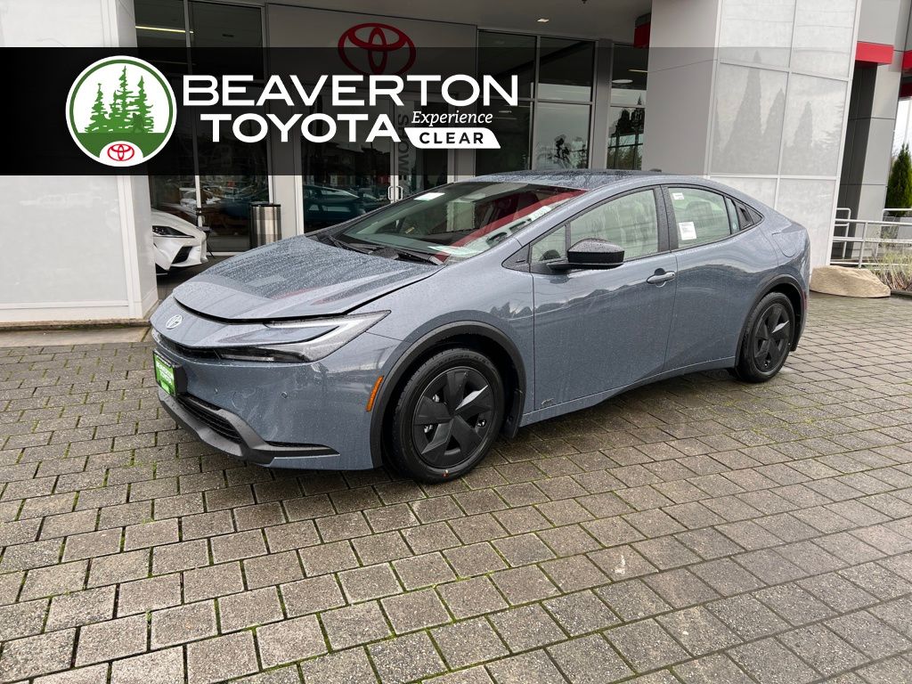 2026 Toyota Prius LE's photo