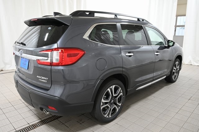 2025 Subaru Ascent Touring photo 12