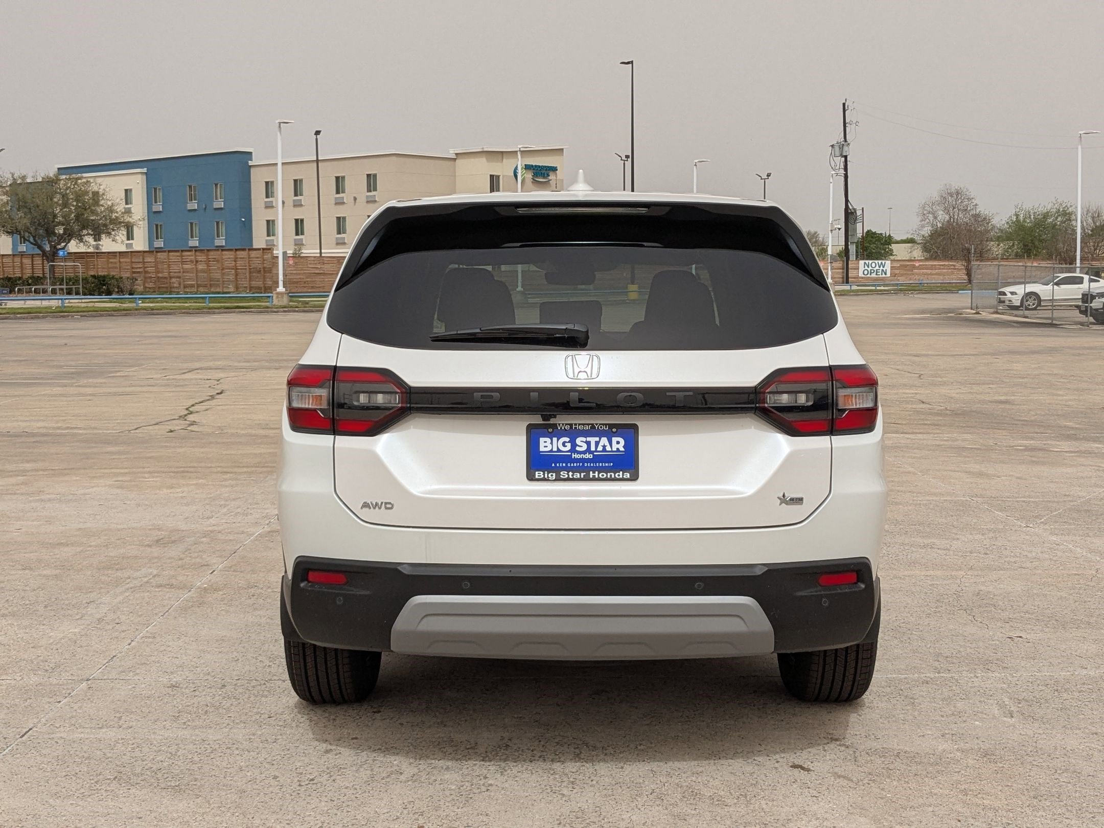 2025 Honda Pilot EX-L photo 3