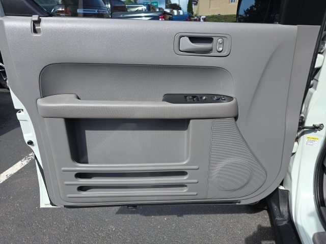 2011 Honda Element EX photo 6