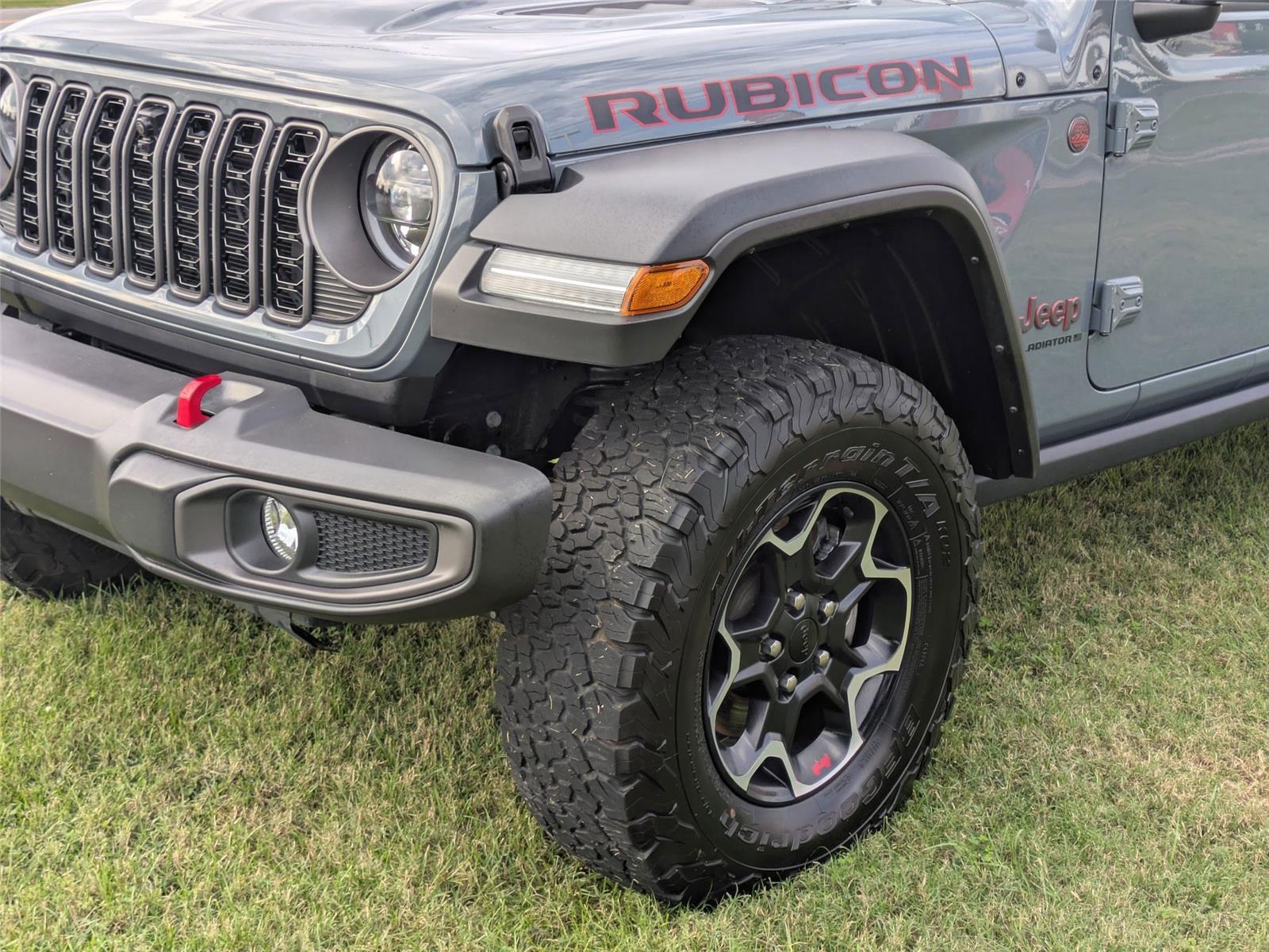 2024 Jeep Gladiator Rubicon photo 9