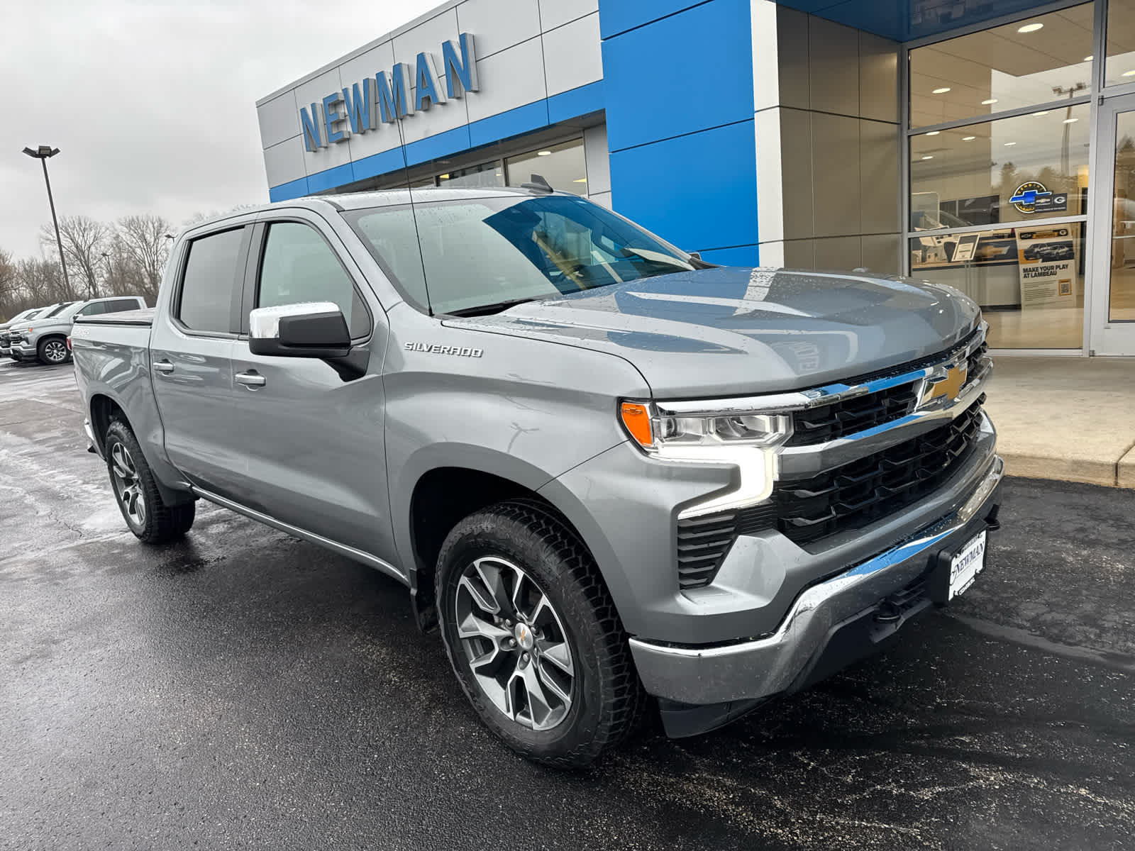 2024 Chevrolet Silverado 1500 LT's photo
