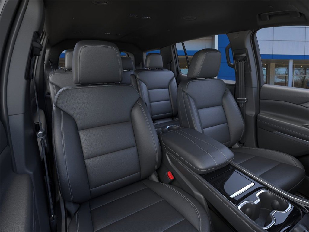 2026 Chevrolet Traverse photo 13