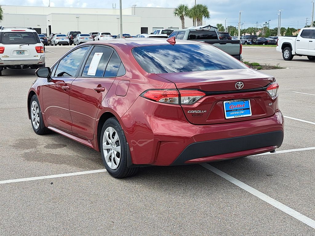 2022 Toyota Corolla LE photo 4