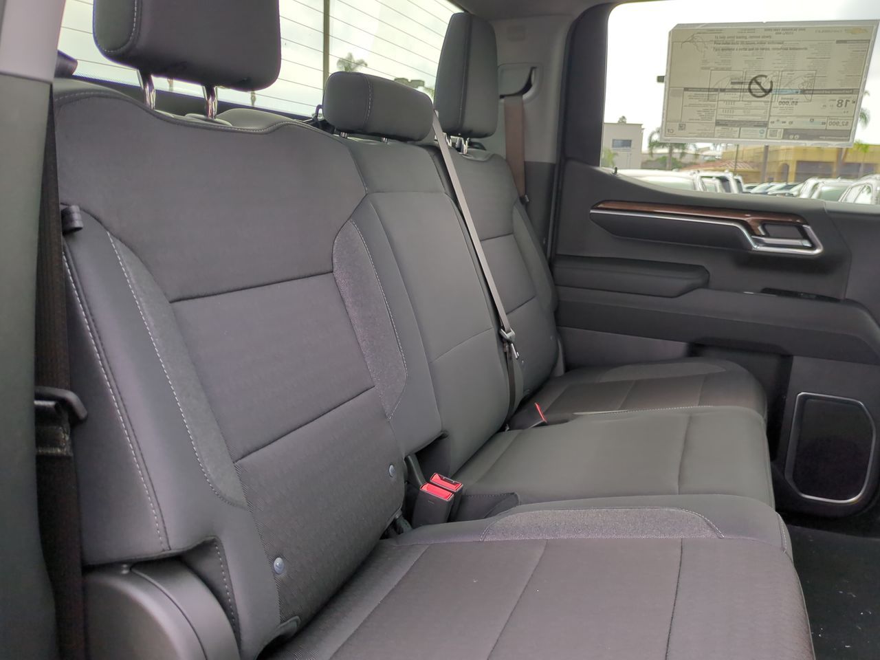2025 Chevrolet Silverado 1500 LT photo 26