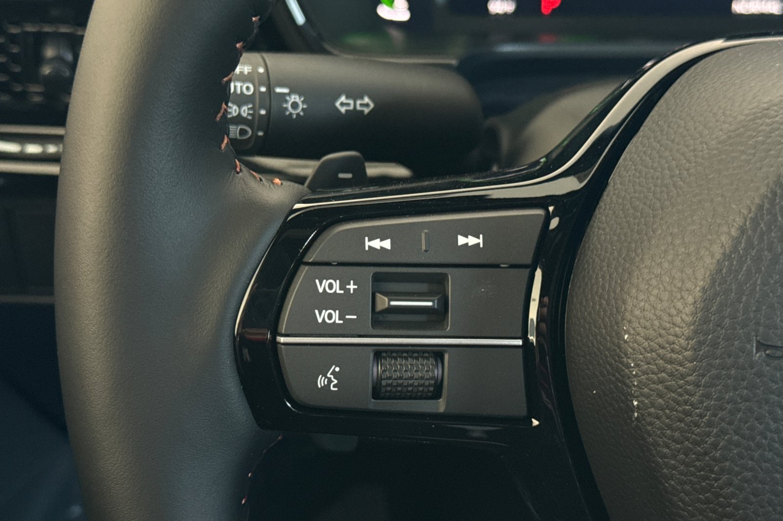 2026 Honda CR-V Hybrid Sport Touring photo 24