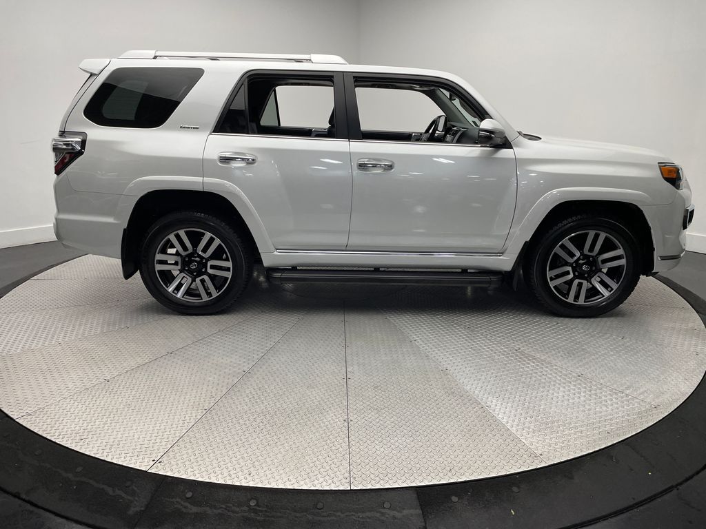 2024 Toyota 4Runner Limited photo 2