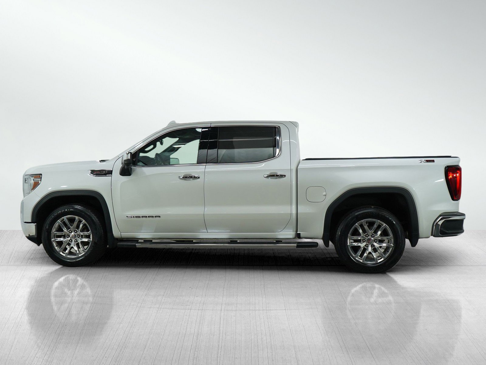 Used 2020 GMC Sierra 1500 SLT with VIN 3GTU9DEL6LG343560 for sale in Bloomington, Minnesota