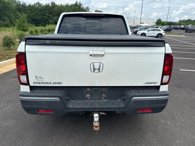 2020 Honda Ridgeline RTL photo 2