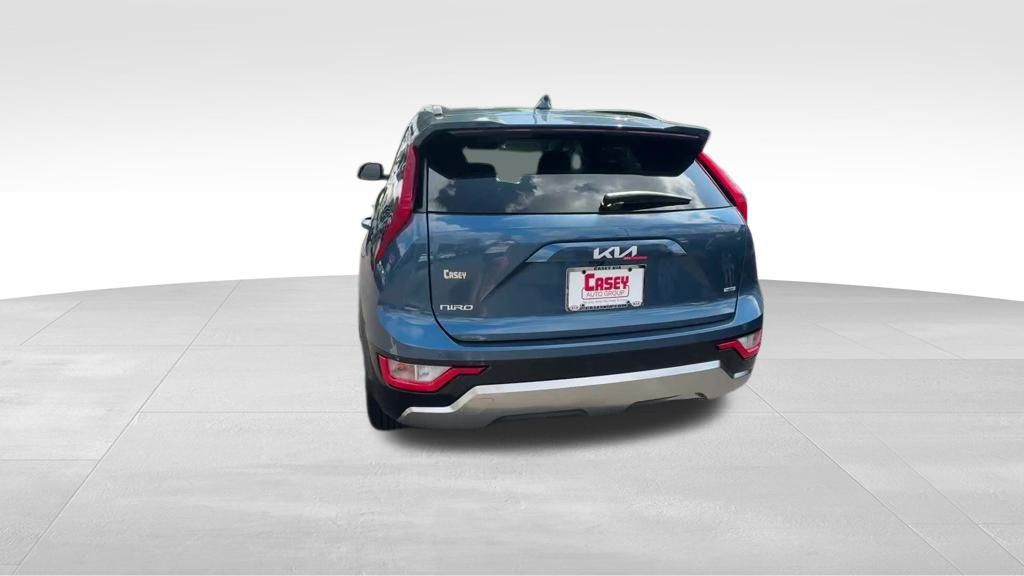 2025 Kia Niro SX photo 5