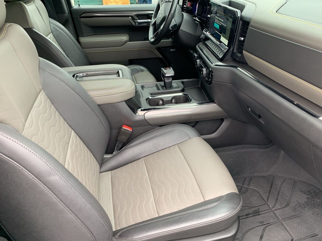 2022 Chevrolet Silverado 1500 ZR2 photo 17